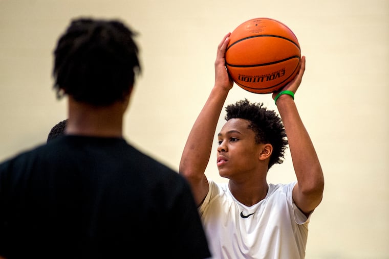 DJ Wagner is the son of former NBA player Dajuan Wagner and grandson of former NBA player Milt Wagner.