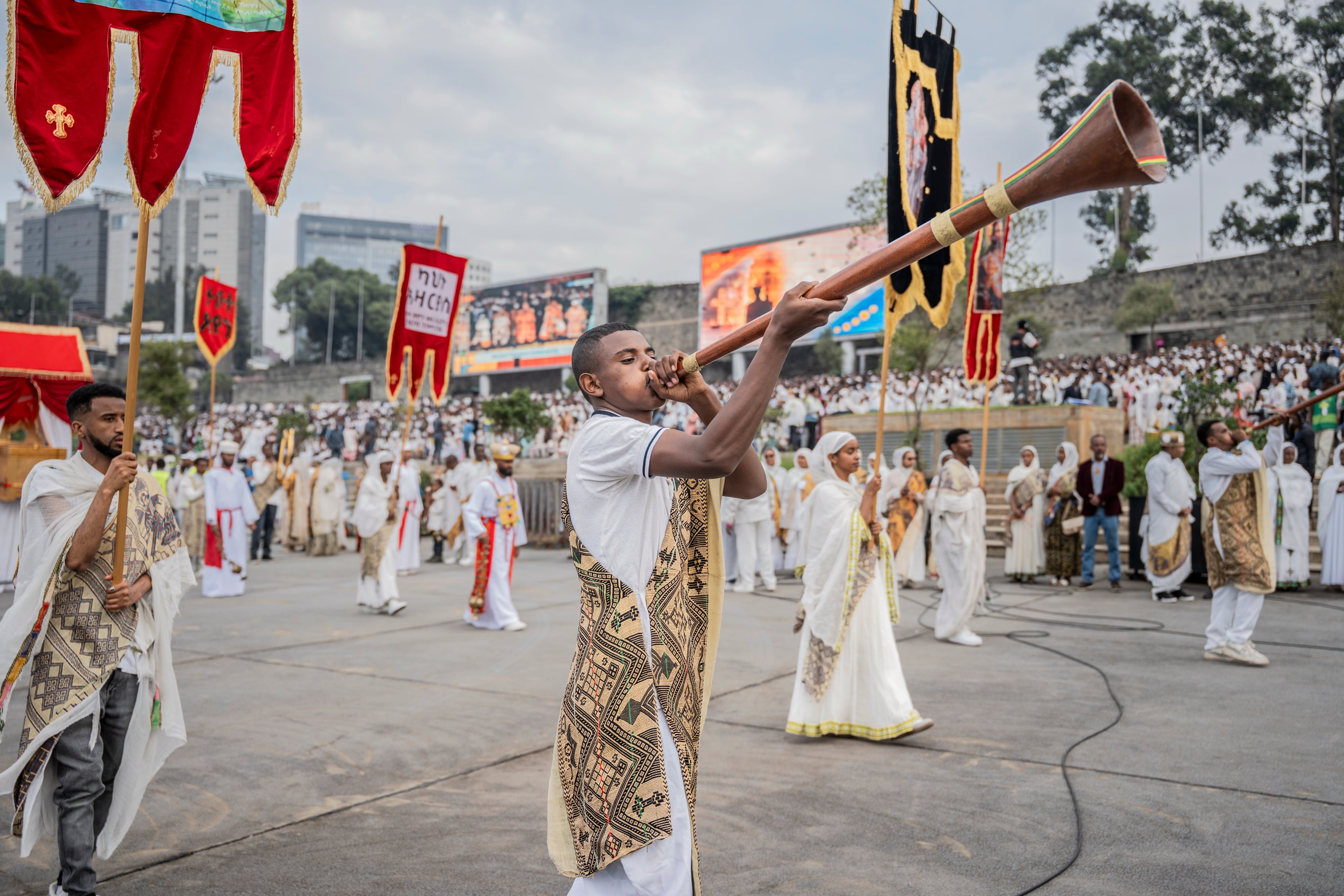 Ethiopians celebrate Meskel holiday with pomp, despite recent fighting in Tigray