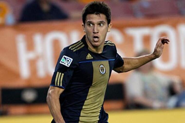 "We know Philadelphia is a good team with a great defense," former Union midfielder Shea Salinas said. (AP file photo)