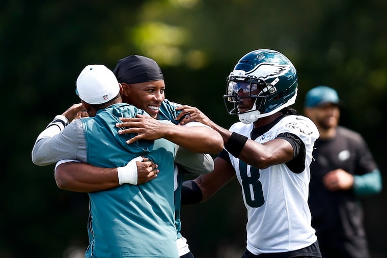 Eagles running back Saquon Barkley challenged IShowSpeed to a race at the team facility.