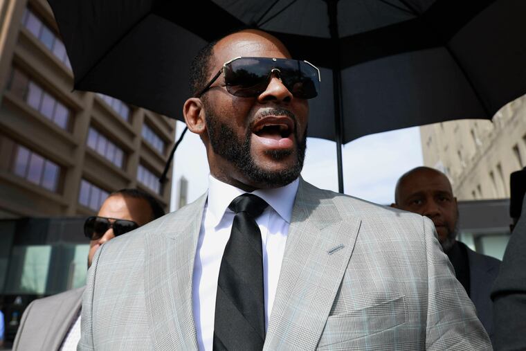 R. Kelly leaves the Leighton Criminal Court building in Chicago on June 6, 2019.