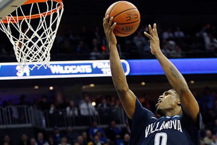 Villanova snapped a two-game losing streak with last night's win at Seton Hall. (Mel Evans/AP)