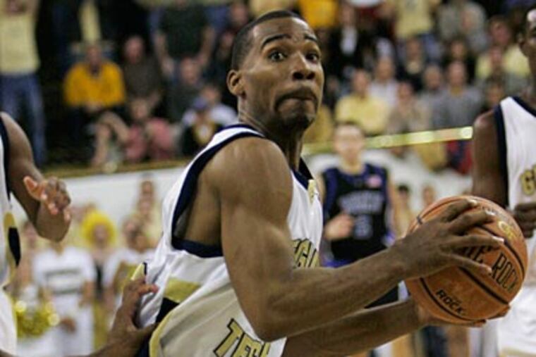 Javaris Crittenton, the former NBA first-round pick from Georgia Tech, has been charged with murder. (John Amis/AP)