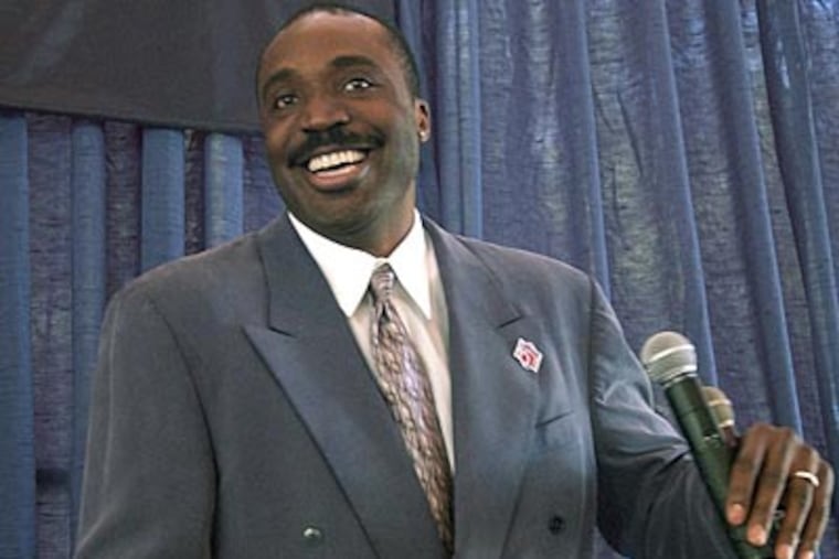 Armen Gilliam played for the Sixers from 1991-93. (Pat Little/AP file photo)