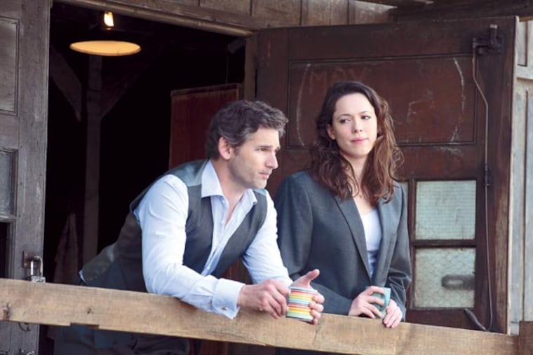 Eric Bana stars as Martin Rose and Rebecca Hall stars as Claudia Simmons-Howe in John Crowley's CLOSED CIRCUIT, a Focus Features release.