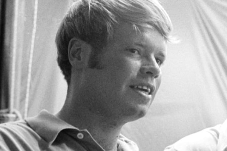 Jim Simons (left) and Jack Nicklaus gets together after they took the lead in the U.S. Open at the end of three rounds of play Saturday at Ardmore, Pa., June 19, 1971. (AP Photo)