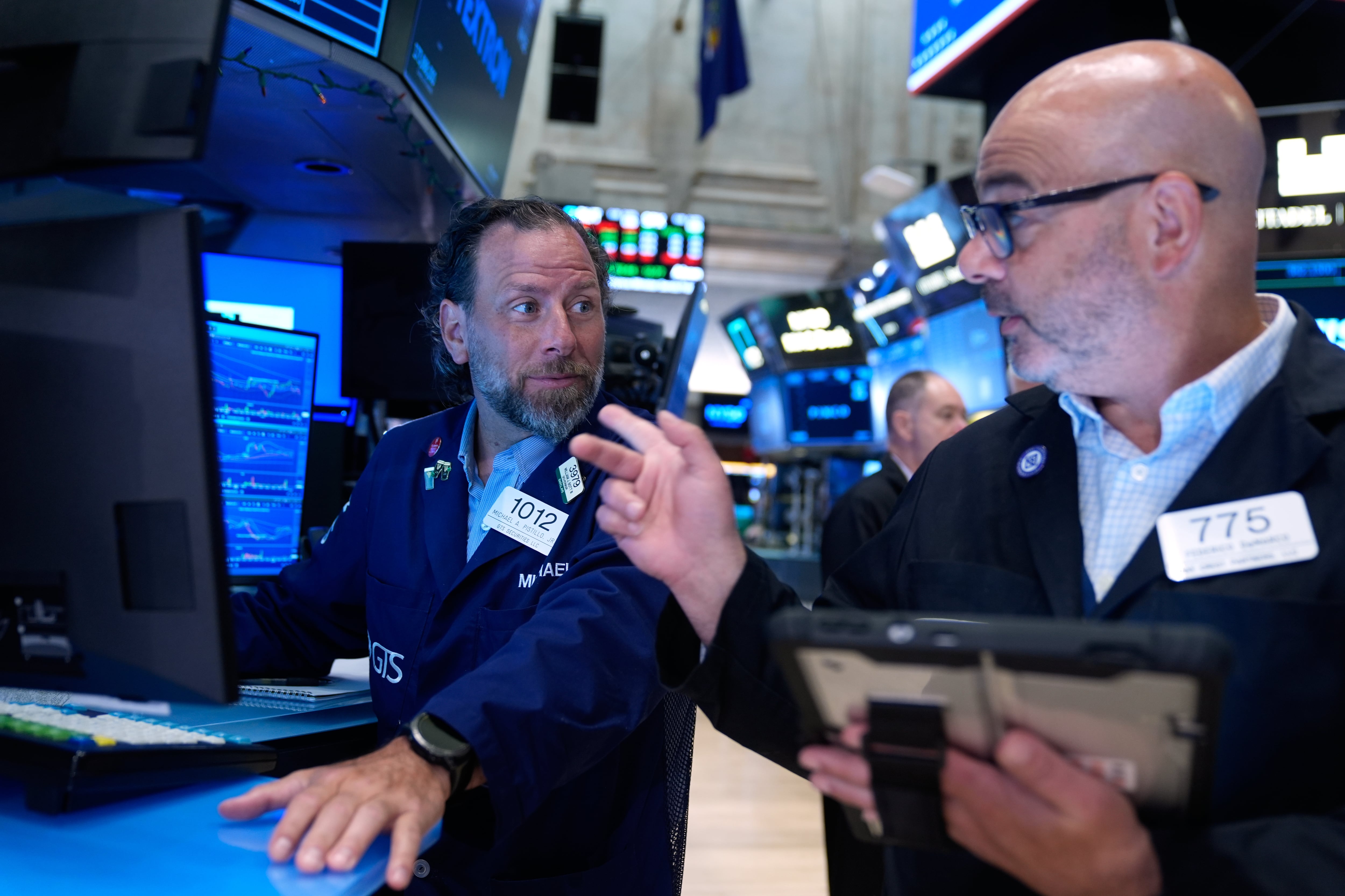 Global markets are mixed and oil prices rise as Iran and US launch new attacks