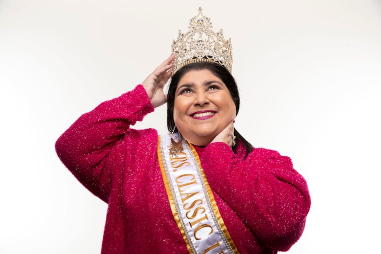 Mrs. Classic Universe winner Jennifer Lynn Robinson.