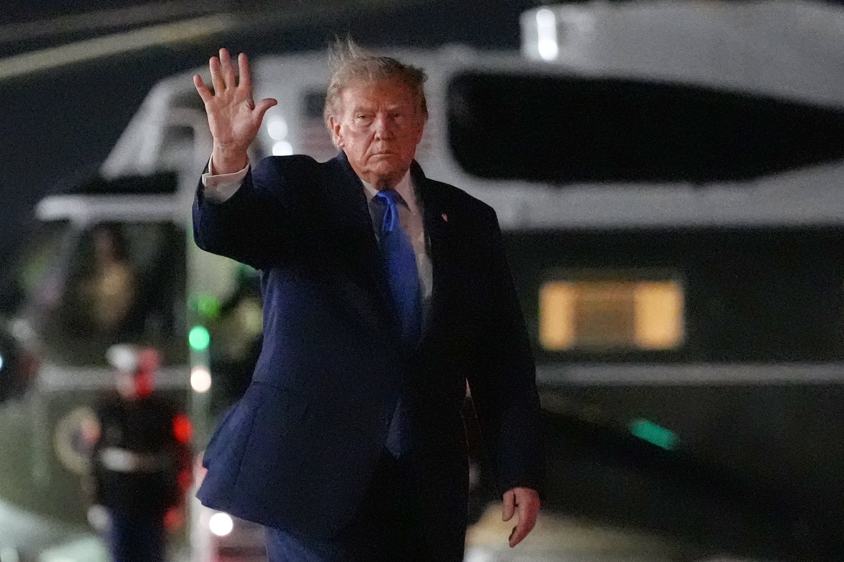 Court Hears Arguments on Trump Administration’s Ban of News Outlets from White House