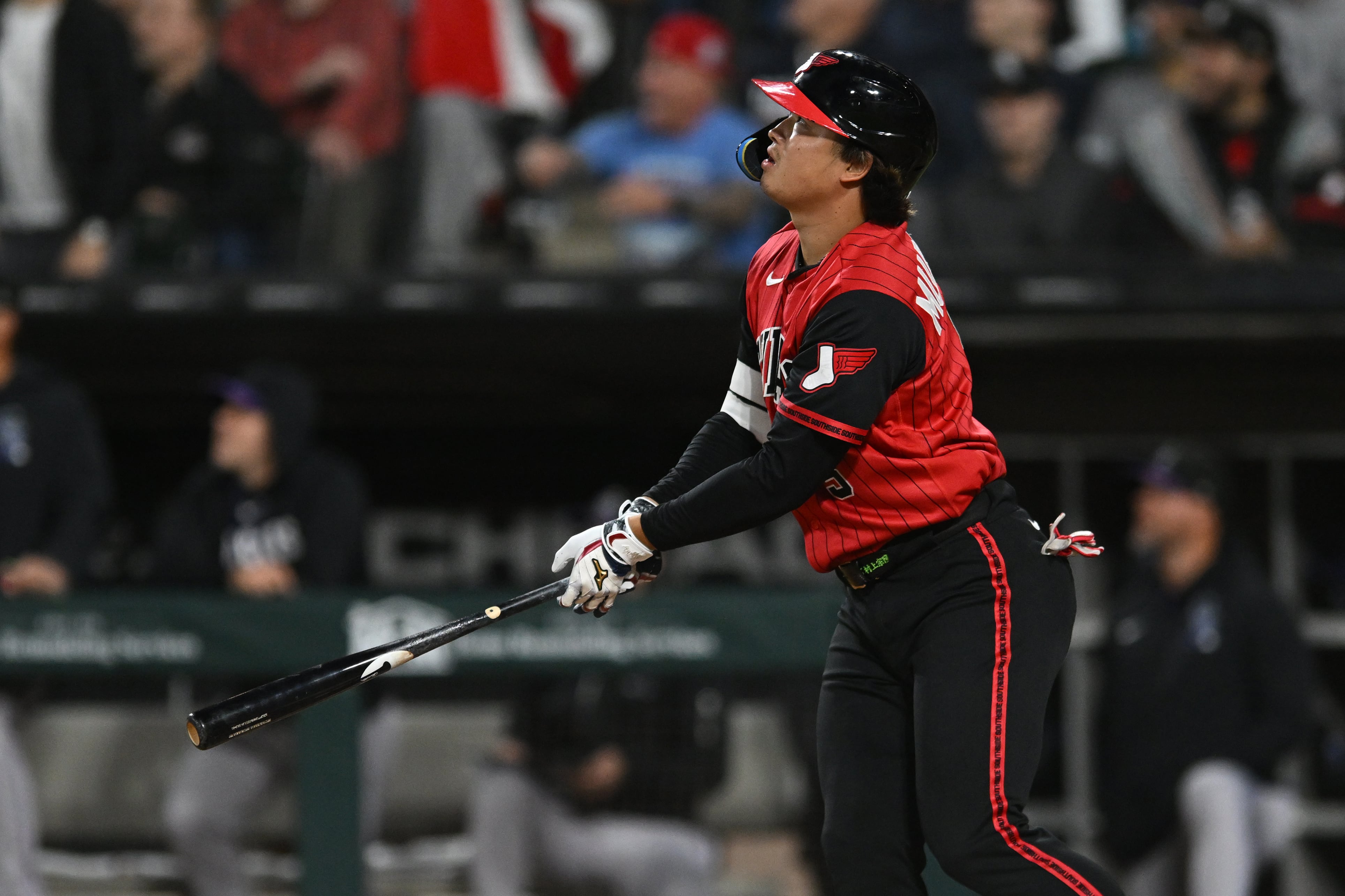 Munetaka Murakami homers twice as playoff-bound White Sox top Rockies 6-1
