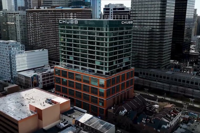 A drone shot of the new Chubb building at 2000 Arch St., looking toward City Hall.