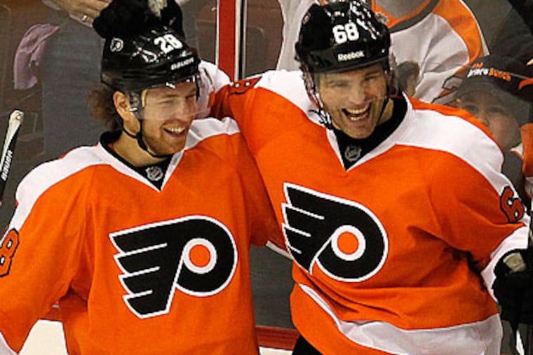 Claude Giroux and Jaromir Jagr have helped form the Flyers' most lethal line so far this season. (Ron Cortes/Staff file photo)