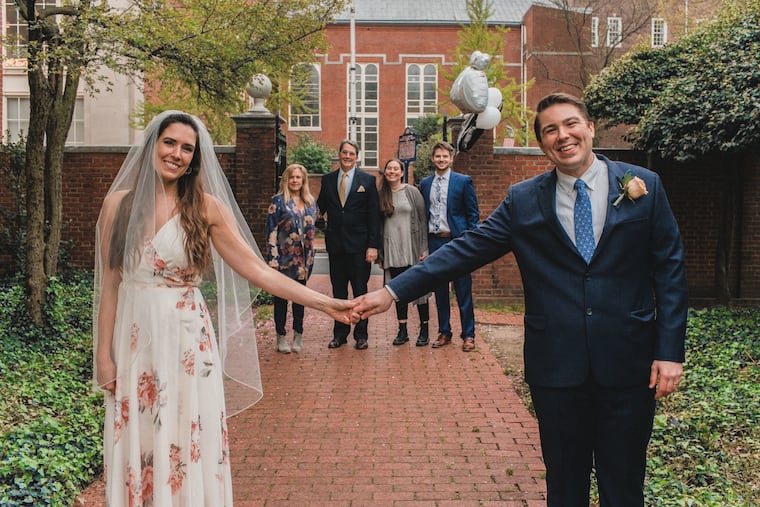 Jessica Heaven and Adam Kasprzak
((((I believe this is Jessica's family in the background; I've asked her to confirm))))