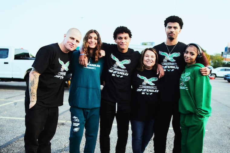 Jimmy Gorecki, Layla Robinson (niece), Brennan Robinson (nephew), Debbie White (mother), Isaiah Williams (nephew), Natalia Johnson (niece)