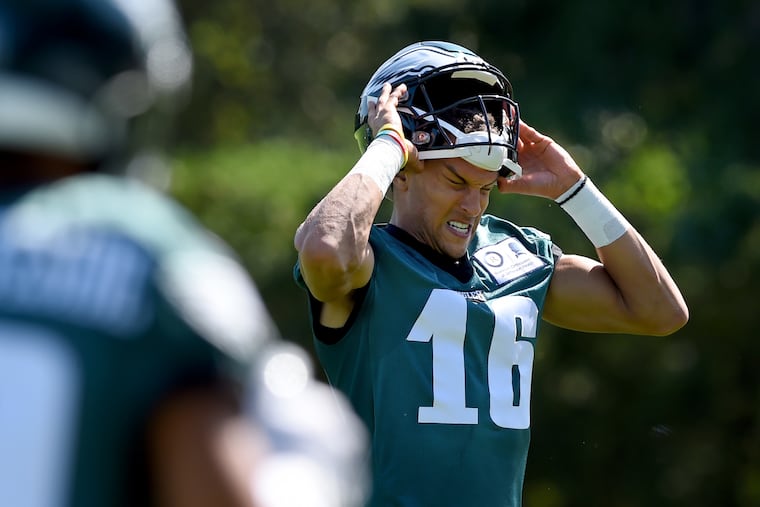 A pair of groin injuries sidelined Mack Hollins for his entire second season with the Eagles, transforming him from a promising rookie out of North Carolina who contributed both as a wideout and a special-teams player in 2017 to a forgotten man last year.