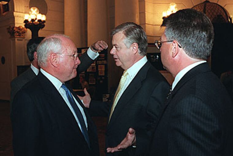 State Senator Vincent Fumo (center) gestures to lobbyist Steve Wojdak (left) while discussing education in Philadelphia's schools. Listening are State Senator John Wozniak (right) and Mike McLaughlin, another lobbyist for Wojdak & Associates. (MICHAEL FERNANDEZ / Staff Photographer)