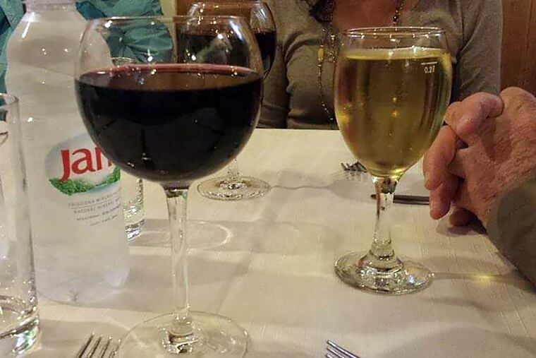 Does red wine or white offer more health benefits? (Nancy Clanton/The Atlanta Journal-Constitution/TNS)