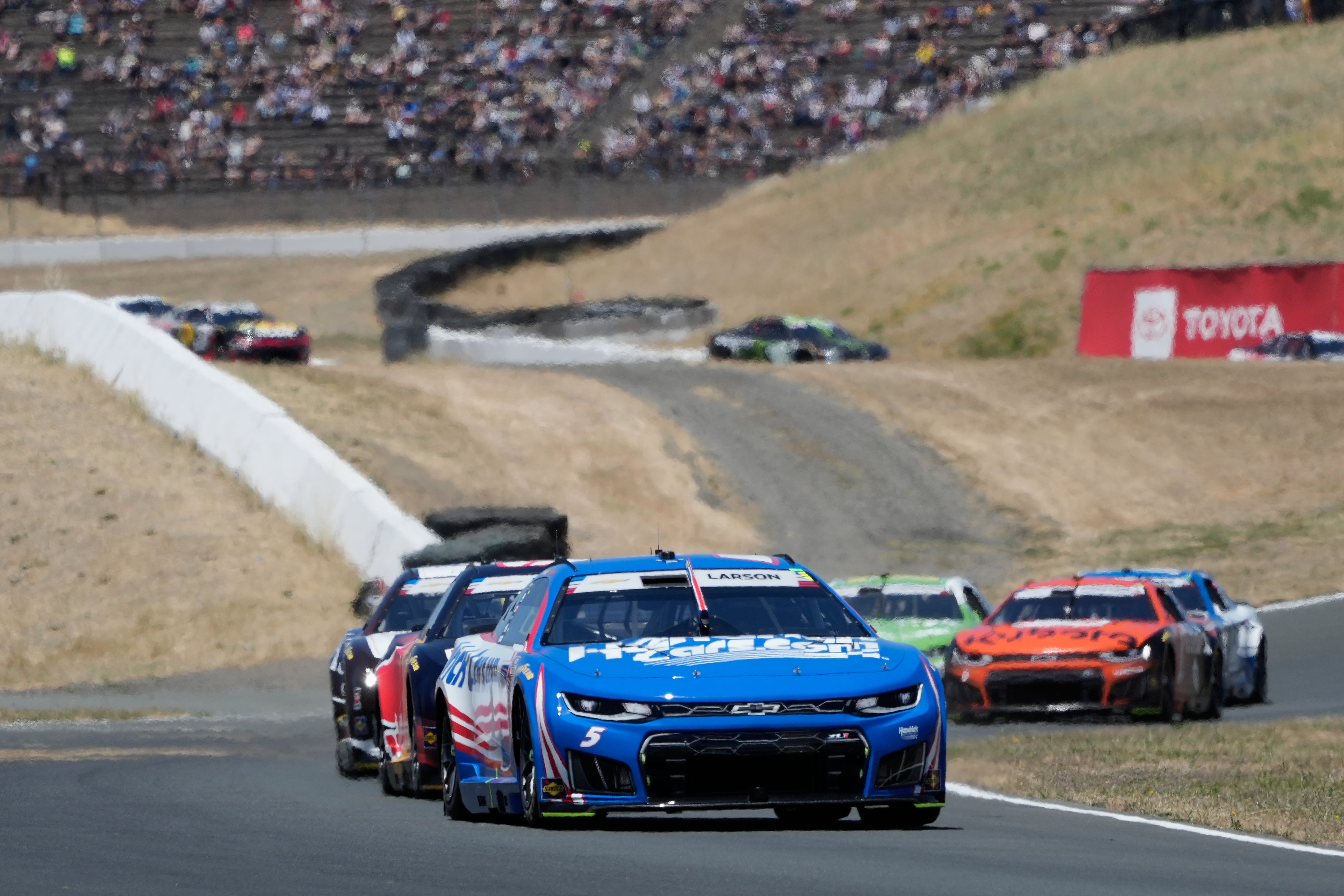 Larson Aims to End Chicagoland Slump With Confidence on Familiar 1.5-Mile Track