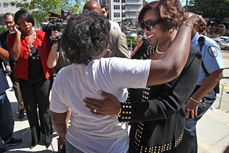 Philadelphia public school Superintendent Arlene Ackerman greets a supporter at the School Administration building on Wednesday. (Alejandro A. Alvarez / Staff)