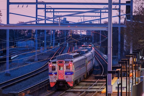 ‘Significant delays’ on SEPTA Regional Rail lines following signal issue