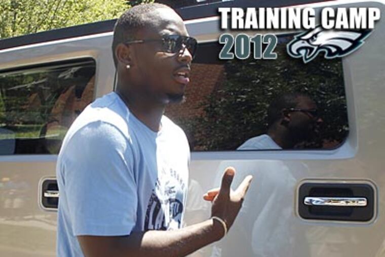 “I’m happy the contract situation didn’t get blown out of proportion,” LeSean McCoy said. (Yong Kim/Staff Photographer)