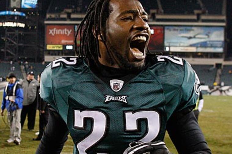Eagles cornerback Asante Samuel is 31 and due to earn $9.5 million next season. (David Maialetti/Staff Photographer)