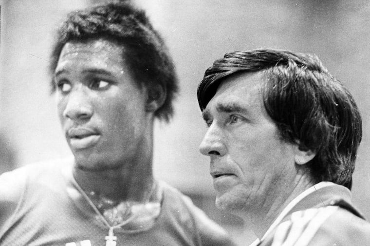 Gene Shue (right), with Darryl Dawkins.