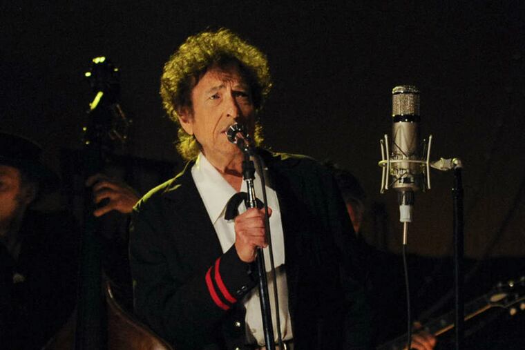 Bob Dylan performs on the final "Late Show with David Letterman." (Jeffrey R. Staab/CBS)