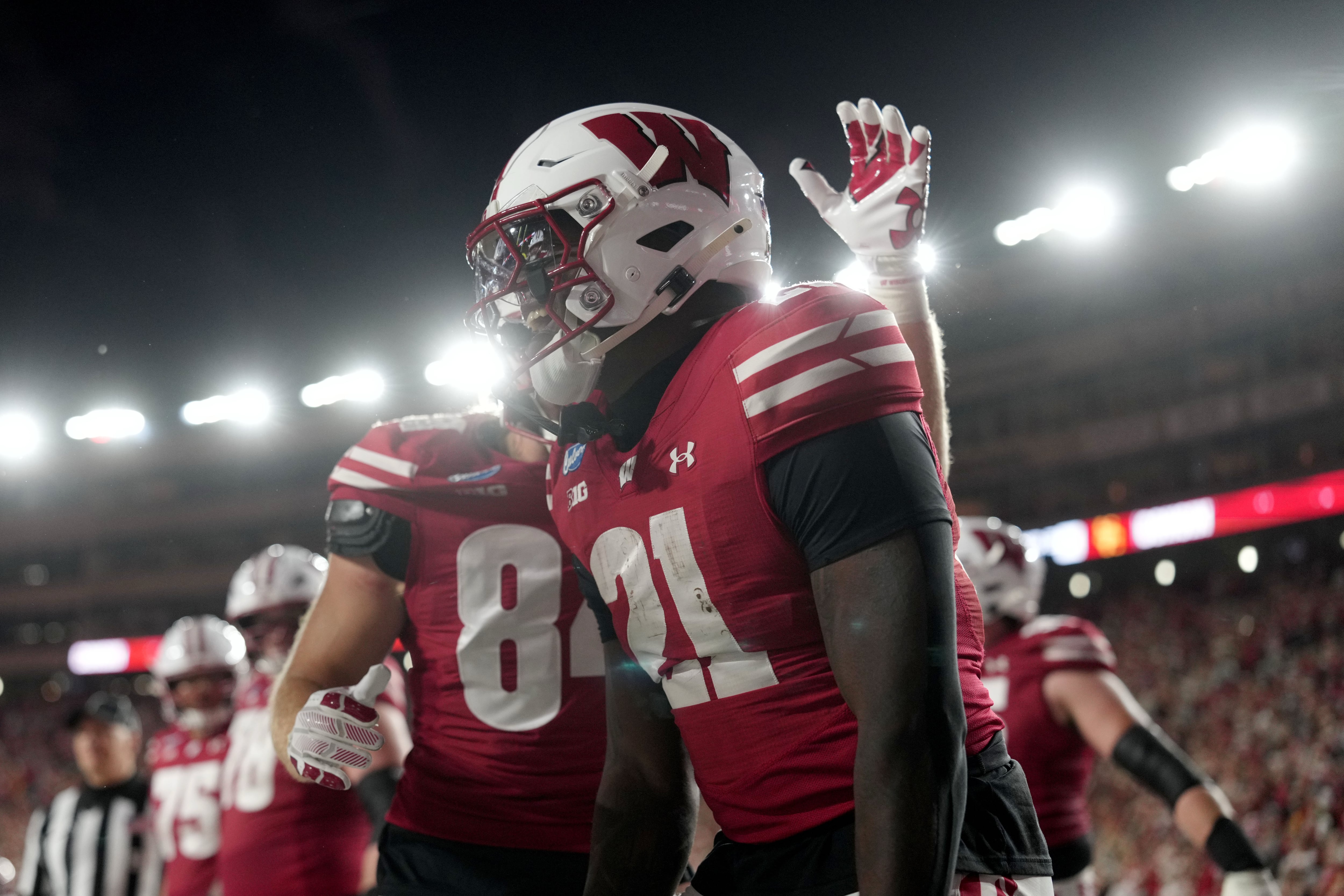 Former Trojans back Bryan Jackson, Wisconsin upset No. 16 Southern California 24-7