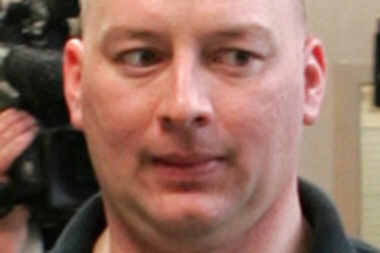 Officer Lawrence Leissner was held up as hero at Navy Yard.