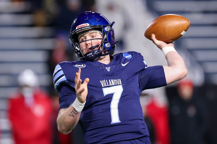 Villanova quarterback Pat McQuaide throws a pass against Illinois State last season.