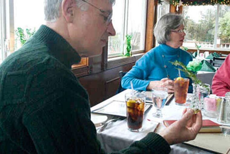 Lost in 1981 in Sea Isle City, Bill Keller's Naval Academy ring was found by Mabel Cowan's metal detector. At the Tuckahoe Inn, the ring cycle ends. (Ron Tarver / Staff)