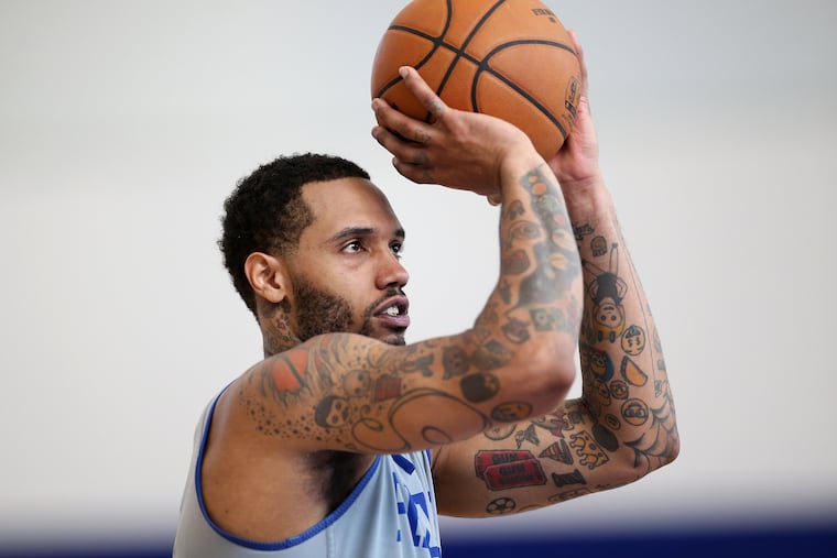 The Sixers' Mike Scott missed 13 games due to right knee swelling but returned Saturday against the Suns.