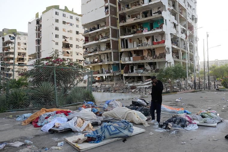 Desperate race to rescue survivors in Venezuela enters Day 3 after deadly twin quakes Desperate race to rescue survivors in Venezuela enters Day 3 after deadly twin quakes