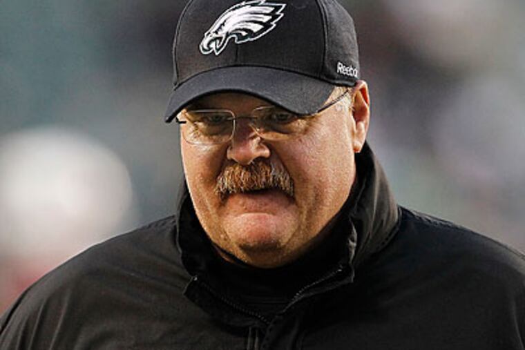 Andy Reid continues to stoke ire among some observers with vanilla answers to specific questions. (Ron Cortes/Staff Photographer)