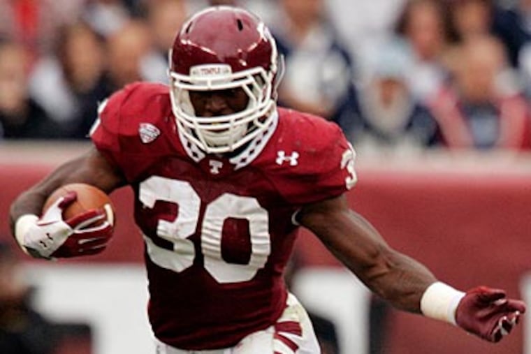 Temple running back Bernard Pierce and the Owls face off against Kent State on Friday. (Tom Mihalek/AP)
