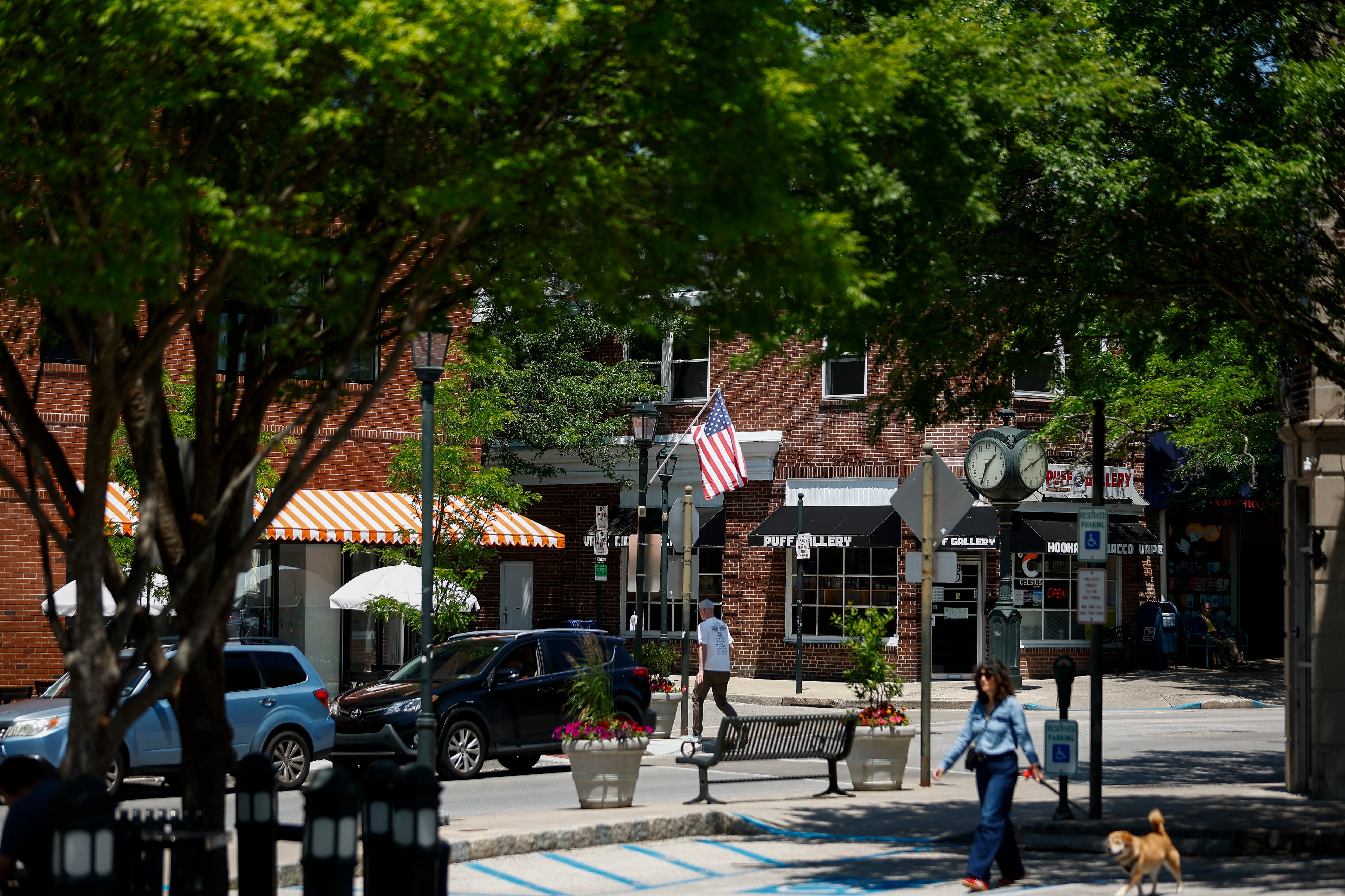Verizon customers rejoice: A new telephone pole is set to bring improved coverage to Narberth