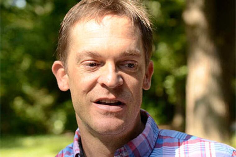 Jay Lassiter of Cherry Hill registered for the program last week. (Tom Gralish / Staff Photographer)