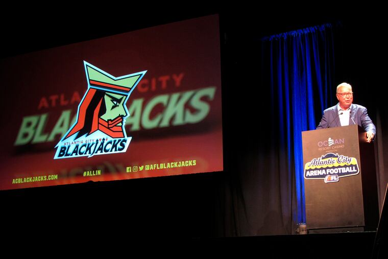 Former Eagles quarterback Ron Jaworski unveils the name and logo of the newest AFL franchise, the Atlantic City Blackjacks.