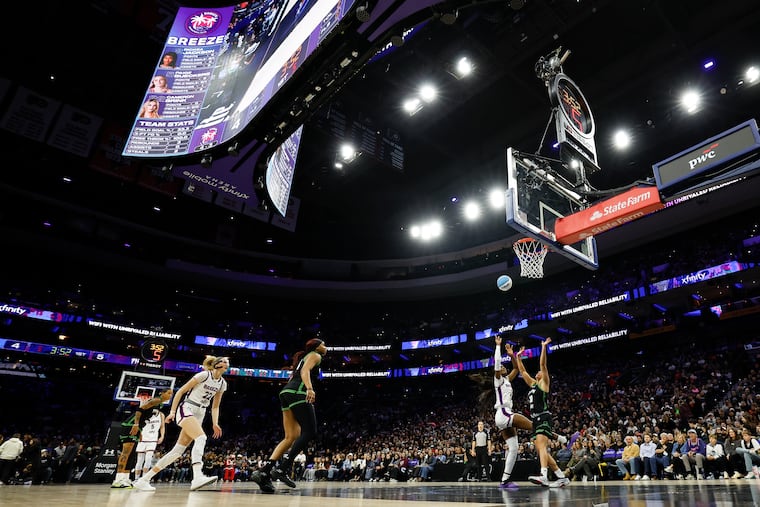 The Breeze and the Phantom play Game 1 of the Philly is Unrivaled doubleheader in front of a packed house on Friday at Xfinity Mobile Arena.