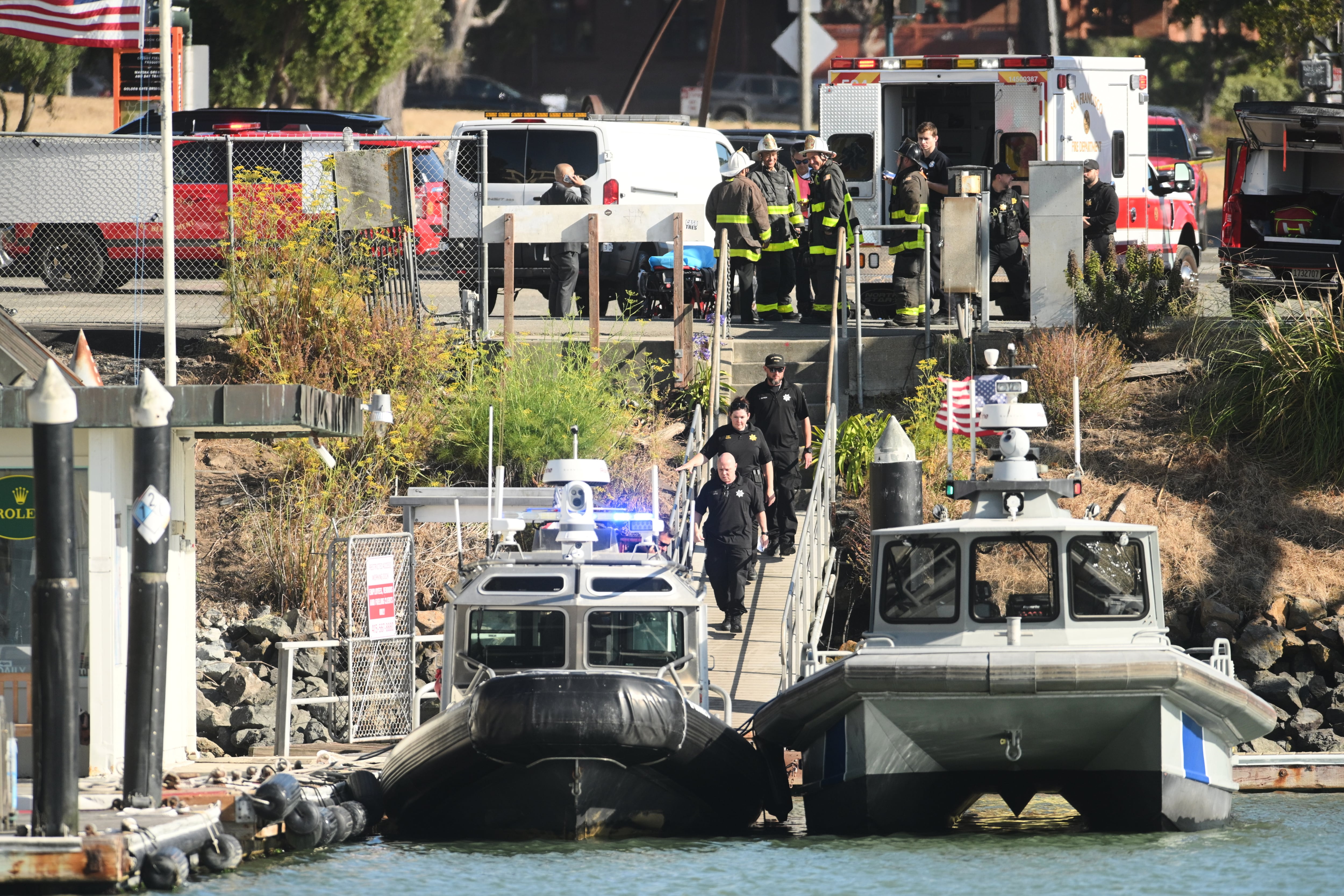 1 dead and 2 missing from pontoon boat near Alcatraz Island off San Francisco