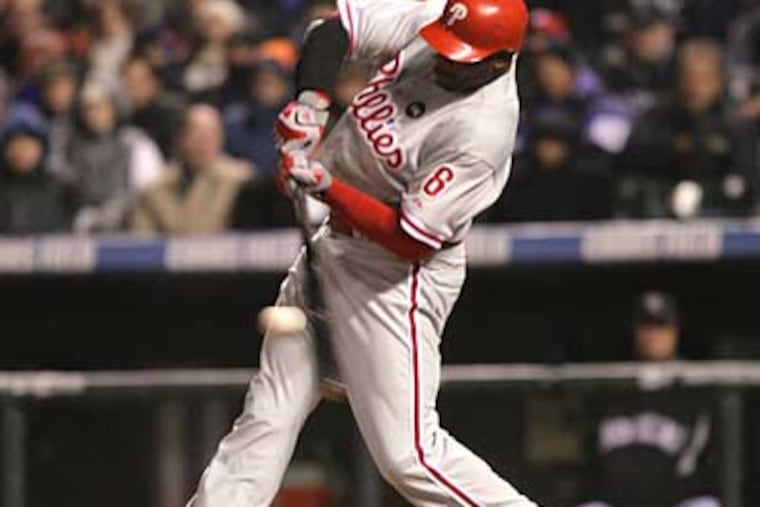 Since Sept. 1 Ryan Howard, who meditates in the dugout before each plate appearance, is batting .360 with 10 home runs, 12 doubles, two triples and 23 walks. (Yong Kim / Staff Photographer)