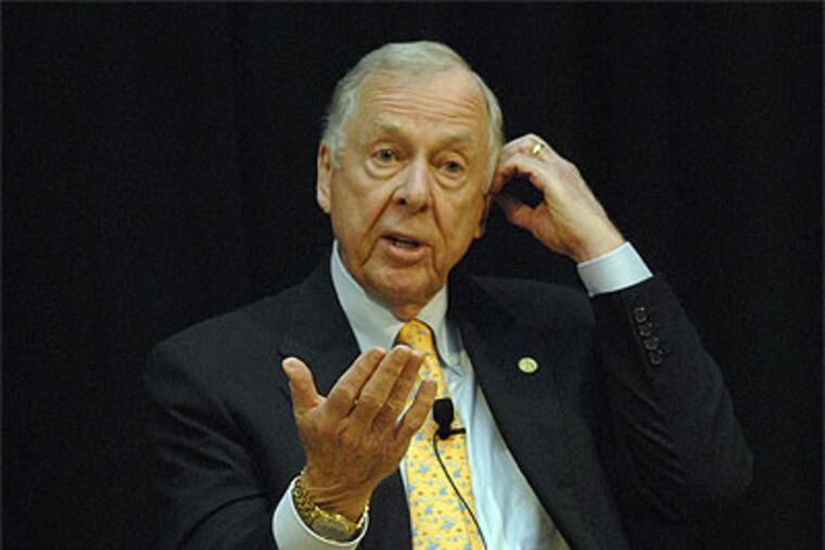 T. Boone Pickens wants cars, trucks, and filling stations to get subsidies to convert to natural gas. (April Saul / Staff Photographer)