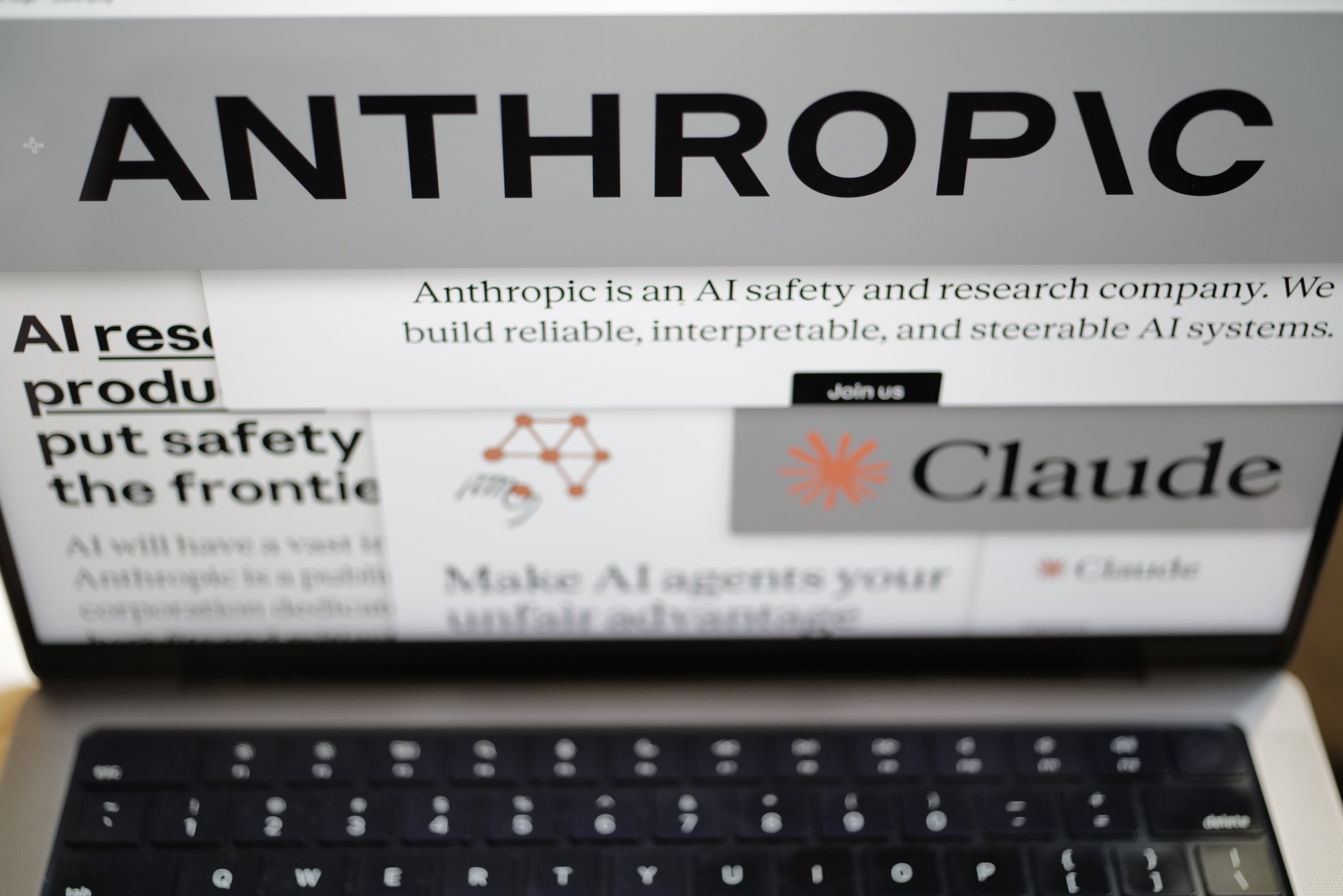 Anthropic Eyes Record IPO as AI Revenues Accelerate; Valuation Could Hit Trillions