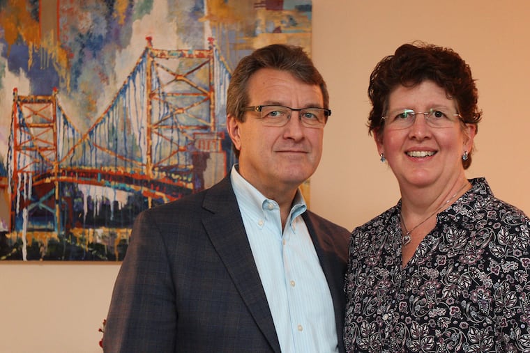 Roger Vanderklok, shown with wife Eleanor, was held for 20 hours and charged with making terroristic threats.