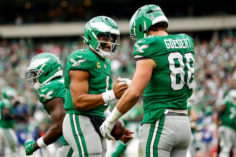 The Eagles begin Week 11 as the top seed in the NFC. Can they put further distance between themselves and the Lions?