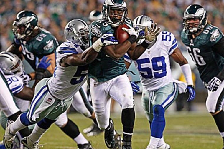 Eagles running back LeSean McCoy carried the ball 16 times in the loss to the Cowboys. (Ron Cortes/Staff Photographer)