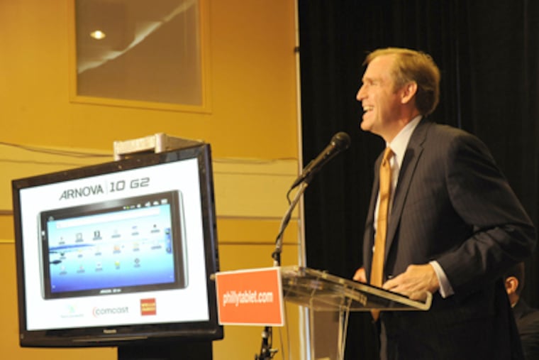 PMN's Gregory J. Osberg announcing the offer of discounted Android tablet computers with digital subscriptions and Inquirer and Daily News apps. (Clem Murray / Staff Photographer)