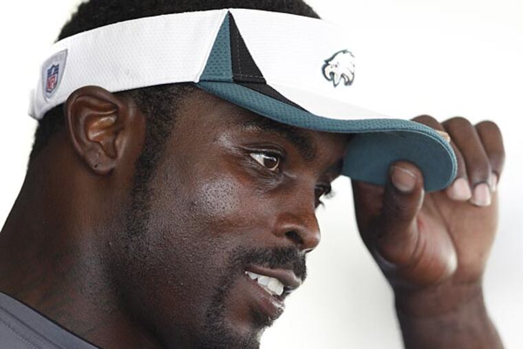 Eagles quarterback Michael Vick. (David Maialetti/Staff Photographer)