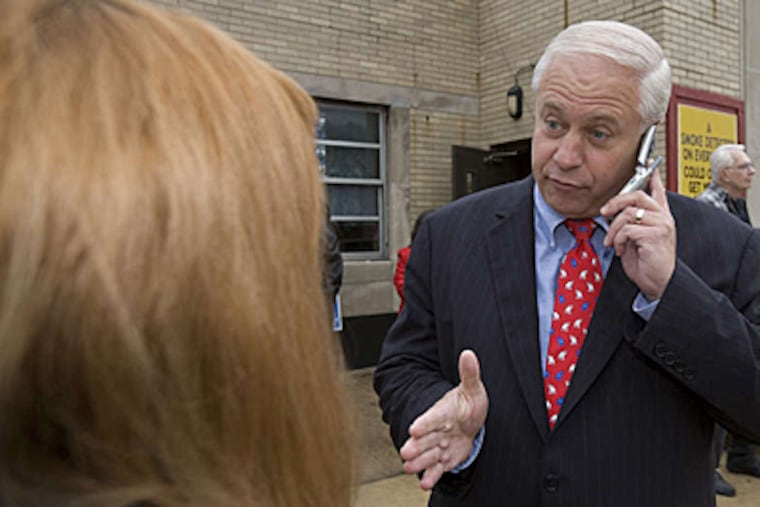 <b>Philly Clout:<\b>Taubenberer payed for a phone poll that pushed negative questions about the City Council candidates, including himself, onto voters.